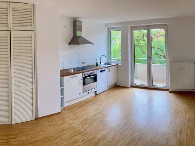 Provisionsfrei | Bezugsfreie 2,5 Zimmer Wohnung mit Westbalkon
