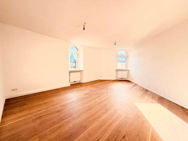 Provisionsfrei Renovierte 3 Zimmer Wohnung zentral in Nürnberg