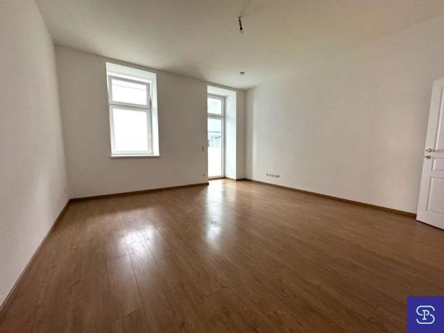 Provisionsfrei: Renovierte 50m² Altbau Hauptmiete in hofseitiger Ruhelage 1070 Wien