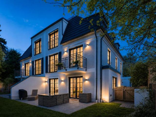 Provisionsfrei: Ruhiges, neuwertiges Design Objekt in Alt Solln