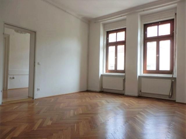 PROVISIONSFREI – Schöne, WG geeignete 4 Zimmer Altbauwohnung mit Balkon in bester Lage, nähe TU Graz