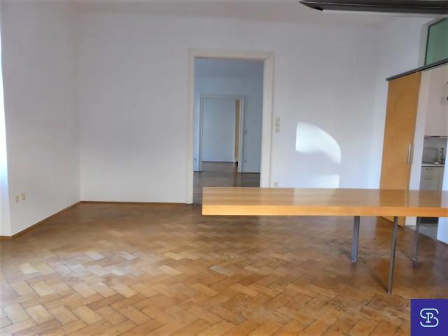 Provisionsfrei: Schöner 118m² Altbau mit Einbauküche beim Währinger Park 1180 Wien
