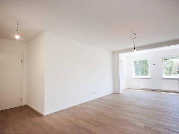 PROVISIONSFREI! Sanierte 2 Zimmer Wohnung mit Traunsteinblick!