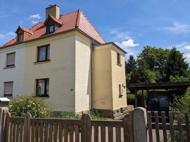 provisionsfrei: Sanierte Doppelhaushälfte: Viel Platz in Zwickau Oberplanitz mit großem Garten