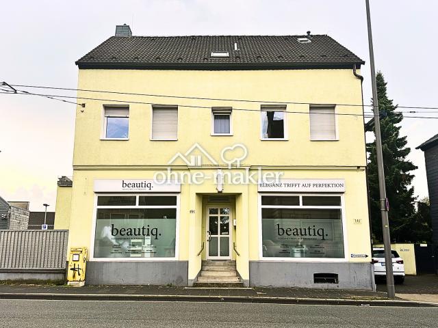 Provisionsfrei: Saniertes Mehrfamilienhaus mit Ladenlokal mit 32.500 € Jahresmiete