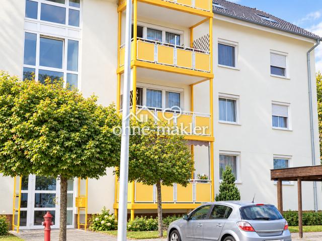 Provisionsfrei: Saniertes Schmuckstück 5 Zimmer, 112 m² mit Echtholzparkett, EBK & eigenem Carport