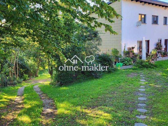 Provisionsfrei: Saniertes Zweifamilienhaus, 1.800m² Naturgrundstück, ideal für Familie & Hobby