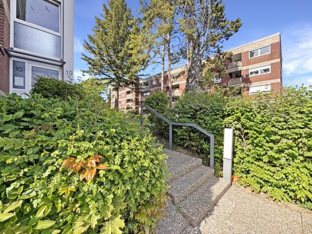 Provisionsfrei* Sonnige 2 Zi. Wohnung mit Stellplatz und Balkon