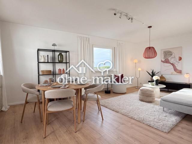 Provisionsfrei & sofort bezugsfertig! Frisch modernisierte 3 Zimmer Wohnung mit Panoramablick