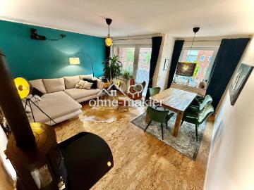 Provisionsfrei: Stilvolle, renovierte 3 Zimmer Wohnung mit Kamin, EBK+ Balkon, ruhig und zentral