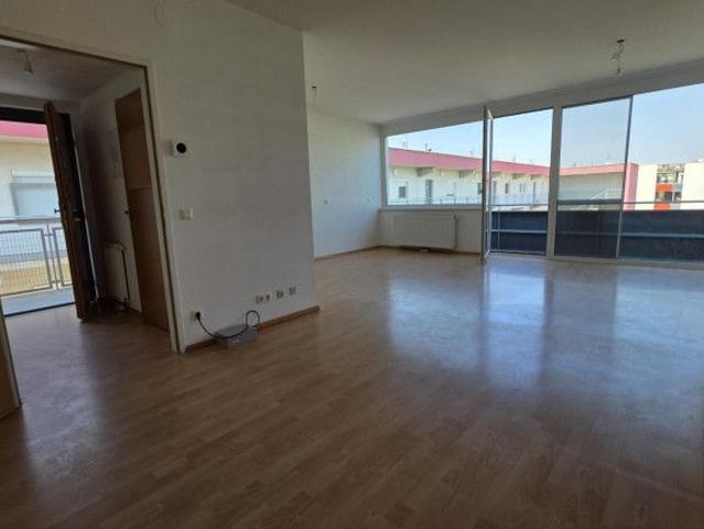 PROVISIONSFREIE 3 ZIMMERWOHNUNG MIT BALKON!