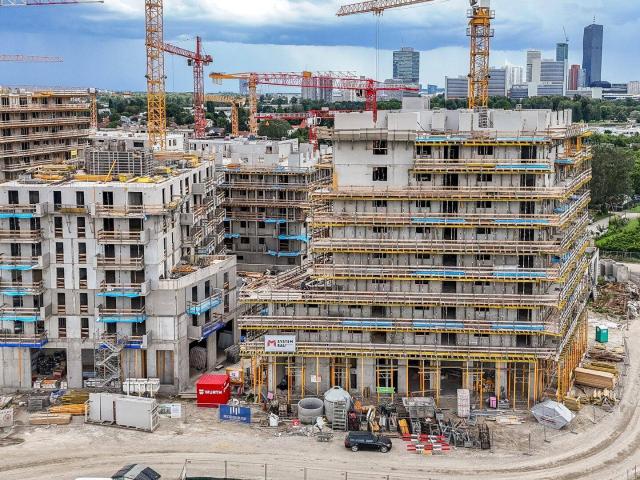 Provisionsfreie 3 Zimmer Dachgeschosswohnung unweit des Donauzentrums!