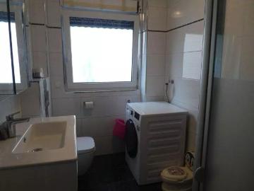 Provisionsfreie 3 Zimmer Wohnung mit Balkon in Bischofsheim
