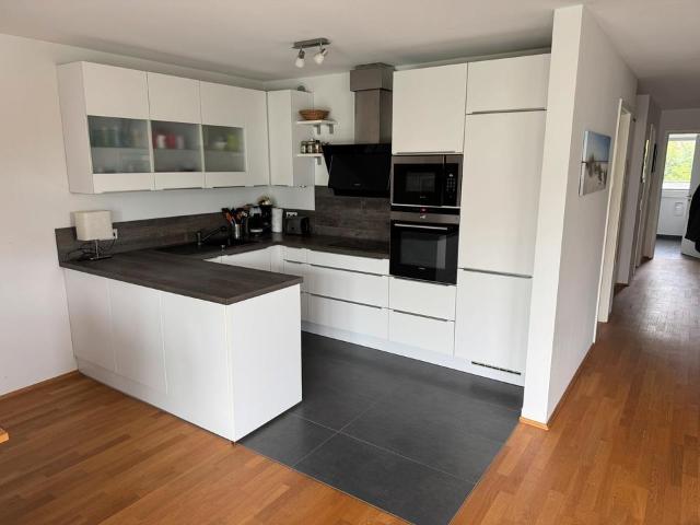 Provisionsfreie 110 qm Balkonwohnung im 1.OG in zentraler Lage