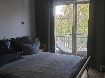 Provisionsfreie 2 Zimmer Penthousewohnung mit umlaufendem Balkon in Bonn – Rheinnähe
