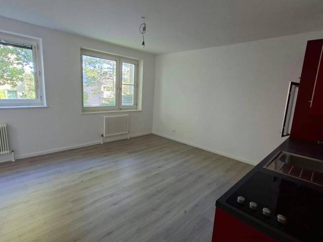 Provisionsfreie 2 Zimmer Wohnung, 61 m², Erdgeschoss, frisch renoviert – Perchtoldsdorf, 3 Gehminuten zur Straßenbahn 60 – sofort verfügbar