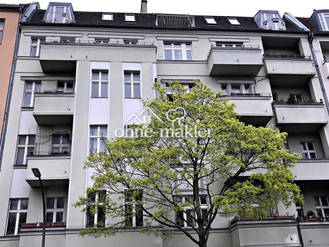 Provisionsfreie 2 Zimmer Wohnung im ruhigen Berliner Altbau