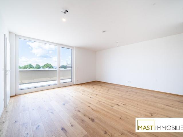 Provisionsfreie 2 Zimmer Wohnung mit über 80qm Freifläche