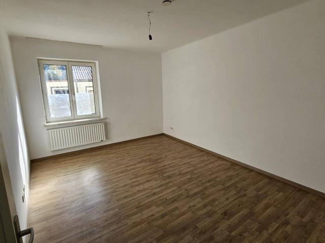 PROVISIONSFREIE 2 ZIMMERMIETWOHNUNG! GEFÖRDERT!