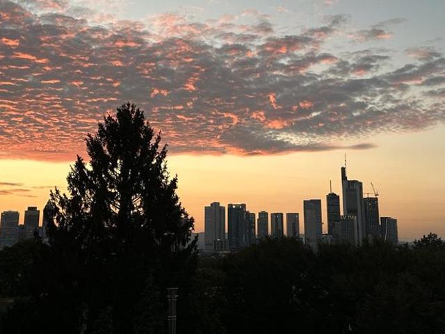 Provisionsfreie 4 Zimmer Maisonette mit Skylineblick in Frankfurt