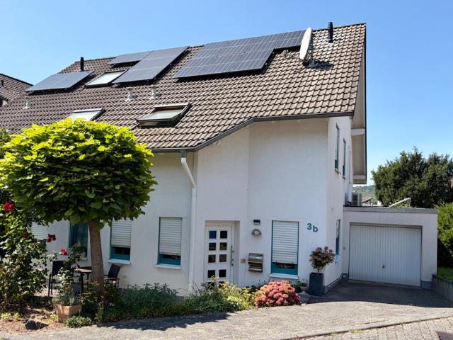 Provisionsfreie Doppelhaushälfte DHH mit Garage Unkel Scheuren