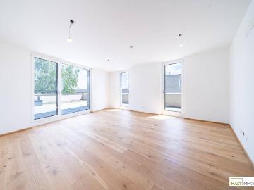 Provisionsfreie Dachgeschosswohnung mit über 100qm Freifläche!
