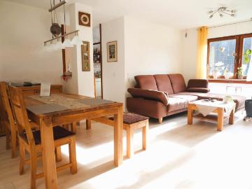 Provisionsfreie, helle 3 ½ Zimmer Wohnung im 2. OG mit Balkon