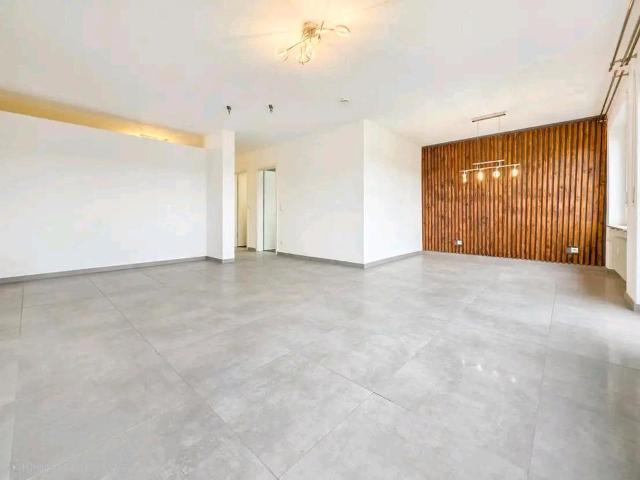 PROVISIONSFREIE* modernisierte 4 Zimmer Wohnung+Master+Hobbyraum