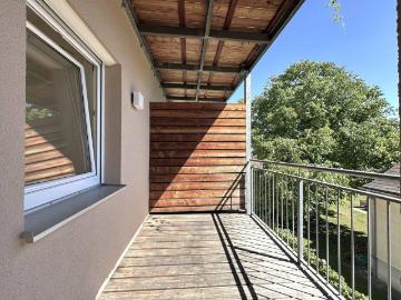 Provisionsfreie Sonnige 2 Zi. Wohnung mit Balkon / Carportstellplatz zusätzlich