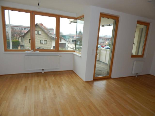 PROVISIONSFREIE, TRAUMHAFTE, SEHR GEPFLEGTE 2 ZIMMER TERRASSENWOHNUNG IN TOPLAGE IM ZENTRUM