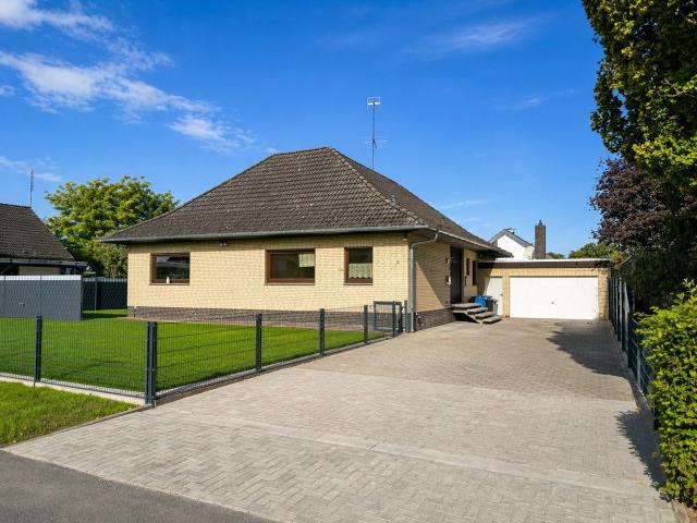 Provisionsfreier Bungalow in ruhiger Sackgasse – bezugsfertig & gepflegt