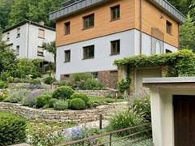 Provisionsfreies Bauhaus Einfamilienhaus in schöner Lage