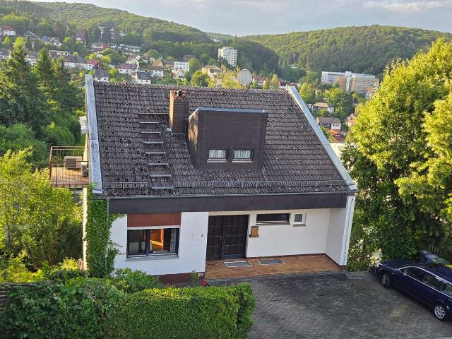 Provisionsfreies Einfamilienhaus mit Einliegerwohnung und Weitblick in Marburg Marbach
