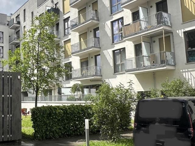 SOFORT BEZUGSFERTIG MODERNES 30 QM CITY APARTMENT IM BOOMENDEN BERLIN ADLERSHOF