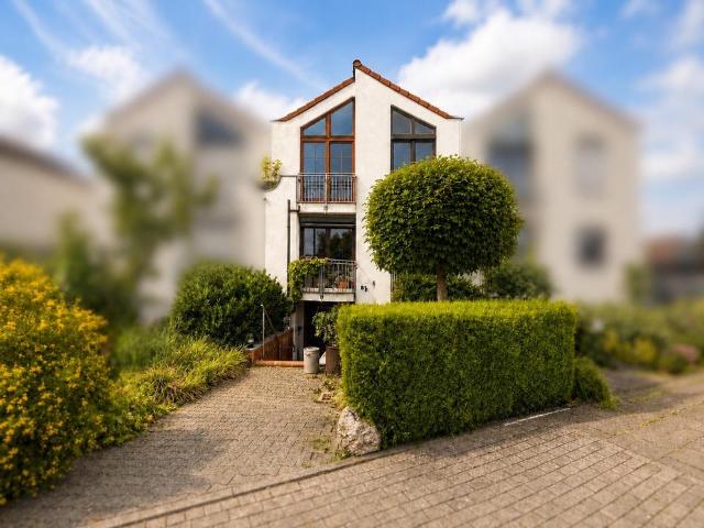 Provisionsfreies Reihenmittelhaus Steinbüchel