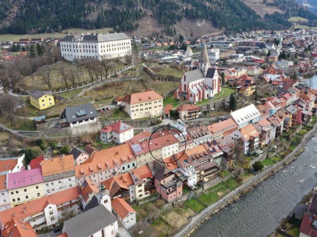 PROVISIONSFREIES STADTHAUS IN MURAU 3 Wohneinheiten · Geschäftslokal · Garten/Innenhof