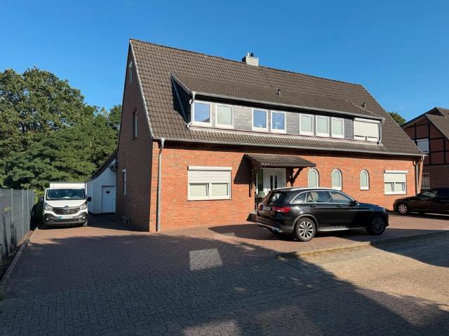 Provisionsfreies Zweifamilienhaus in ruhiger Lage in Syke Barrien