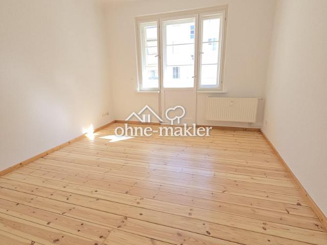 Provisionsfrei + bezugsfrei + Balkon + Tiefgarage in der Plauener Altstadt