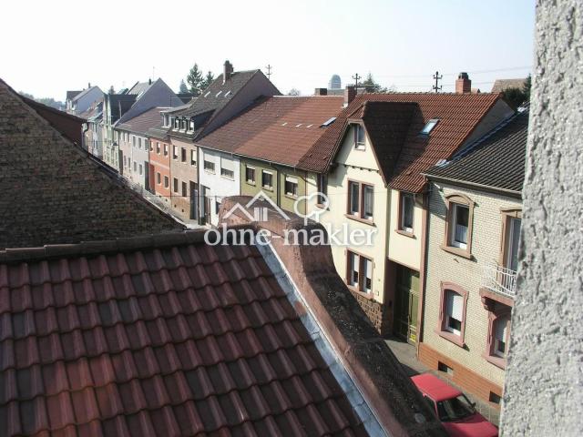!provisionsfrei+WG geeignet helle hochwertig sanierte 4 ZKB Altbauwohnung in Seckenheim