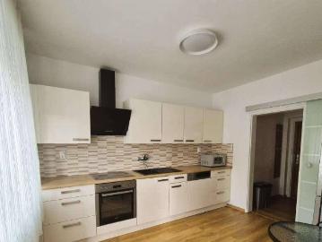 Provisonsfrei ! Großzügige 3 Zimmer Wohnung mit Loggia in Toplage Graz Waltendorf