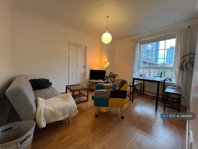 Provost Estate, London, N1 2 bed flat to rent £2,450 pcm £565 pw