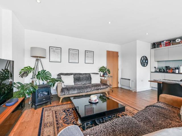 Provost Street N1, Hoxton, London, 2 bed flat to rent, £4,250 pcm | PrimeLocation