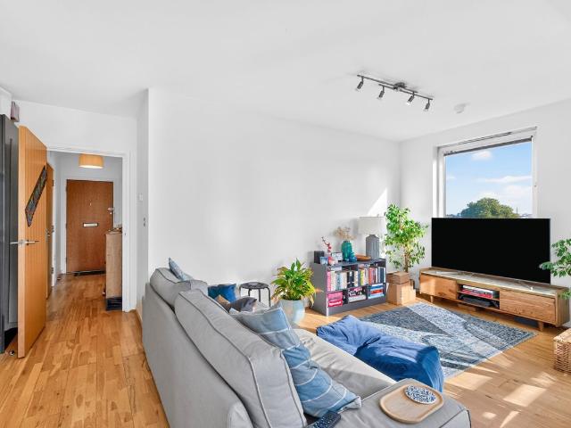 Provost Street, Shoreditch, London N1, 2 bed flat to rent, £3,200 pcm | PrimeLocation