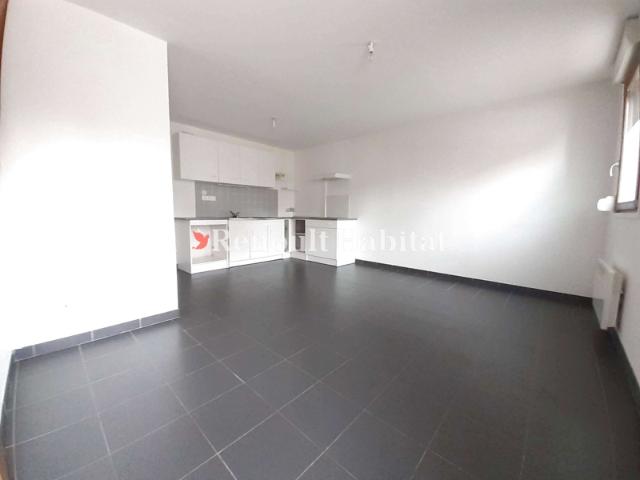 PROX. SECLIN, ENNETIERES LEZ AVELIN, appartement type.