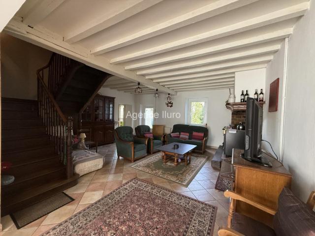 Proximite D'oloron Belle Maison Du XIXe Siecle Avec Depe. 172m² Aramits