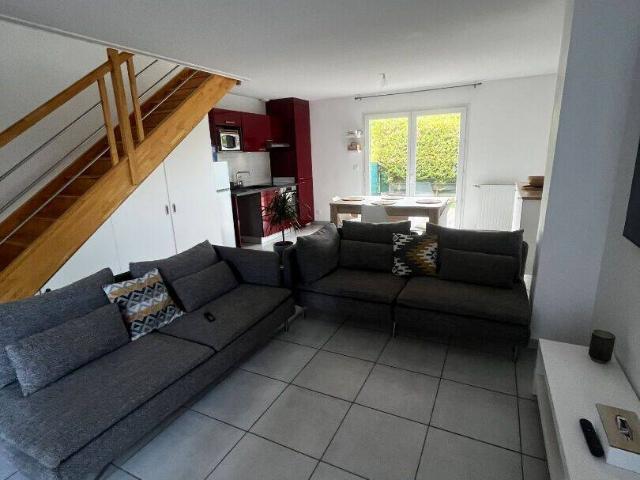 Proximité FONDEYRE Villa de type 3 avec garage et jardin
