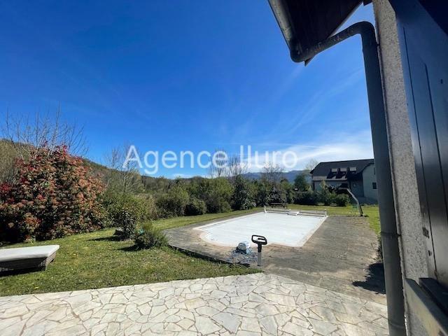 Proximite Immediate Oloron Charmante Villa Aux Beaux Volum. 213m² Oloron Sainte Marie