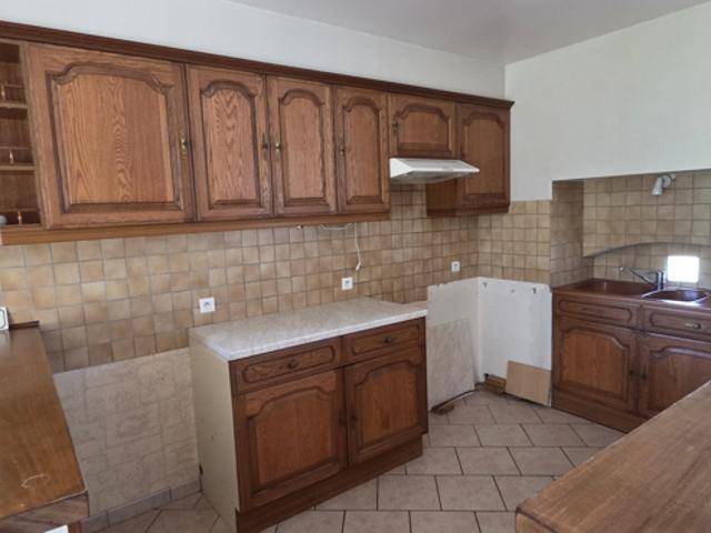 Proximité POMPADOUR, hameau, LONGERE NON MITOYENNE sur 1ha13