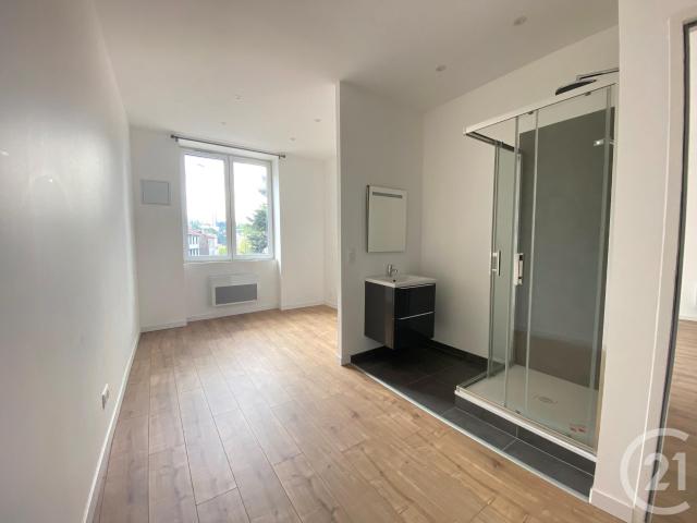 PROXIMITE TREFLERIE / VALBENOITE: Appartement de type 3 entièrement.