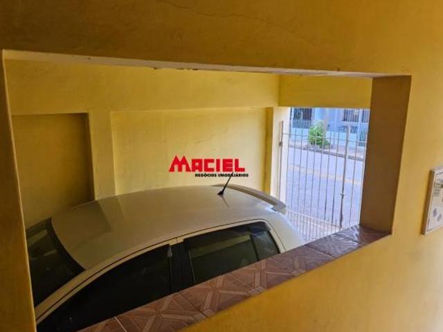 Proximo ao Hospital Pio XII, são 3 casas em um terreno